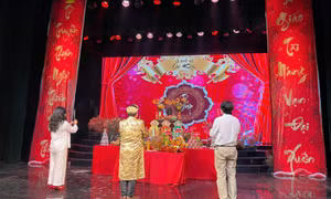Mùa giỗ tổ sân khấu vắng lặng