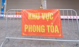 Hà Nội: Ca dương tính SARS-CoV-2 đi mua bún, mua thịt, nhiều người liên quan