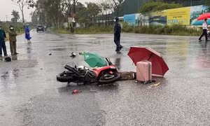 Sét đánh chết hai người