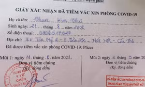 Bé gái 13 tuổi ở Cần Thơ được tiêm 2 mũi vaccine Pfizer