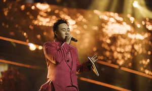 Live show của Trung Quân: Bất ngờ không chỉ ở giọng hát live