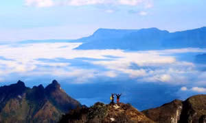 Những cung đường trekking nổi tiếng dành cho người ưa 'săn mây, hái sao'