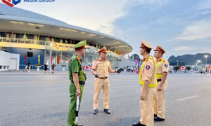 Không để ùn tắc giao thông các tuyến đường, khu vực diễn ra Lễ kỷ niệm 60 năm Ngày thành lập tỉnh