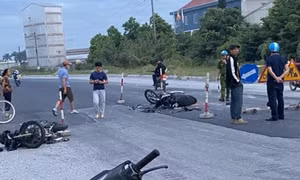 Hưng Yên: Hai xe máy đấu đầu lúc sáng sớm, một người tử vong