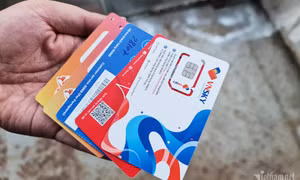 Đại lý ngang nhiên dùng thiết bị kích hoạt SIM, trách nhiệm nhà mạng ở đâu?