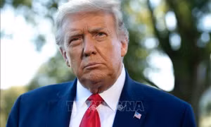 Cựu Tổng thống Mỹ Donald Trump chấp nhận ra hầu tòa tại Georgia