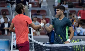 Alcaraz cân bằng kỷ lục của Nadal và Djokovic