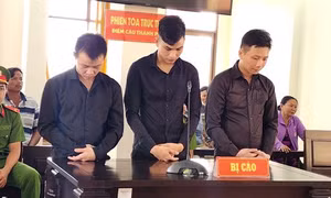 Chém người trọng thương vì tức giận nữ tiếp viên chưa nhậu đã đòi tiền boa