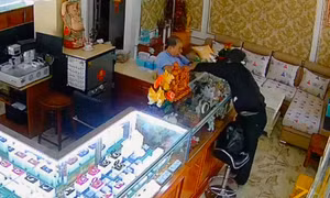 Bắt nóng nghi phạm cướp tiệm vàng ở Trà Vinh