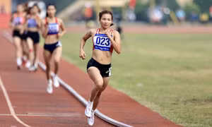 Nguyễn Thị Oanh giành HC vàng đầu tiên tại giải điền kinh VĐQG