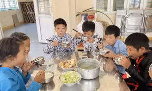 Tiếp tục trợ lực cho giáo dục vùng khó