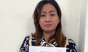 Bị đồng nghiệp phóng hỏa đốt phòng trọ, 5 người may mắn thoát nạn