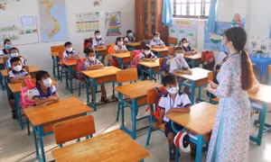 Liên tiếp các vụ lạm thu đầu năm học mới, Bộ GD&ĐT chỉ đạo khẩn