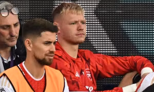 Ramsdale tổn thương vì phải dự bị ở Arsenal
