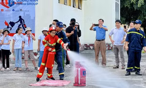Tuyên truyền, trải nghiệm, thực hành chữa cháy và cứu nạn cứu hộ