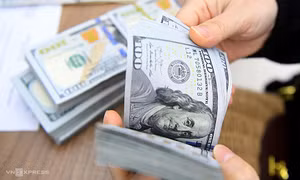 Giá USD tự do tăng mạnh
