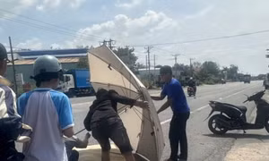 Bé gái lớp 3 gặp nạn tử vong trên đường về, tài xế xe tải trốn khỏi hiện trường