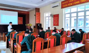 Đồn Biên phòng Cửa khẩu Hoành Mô khai giảng lớp học tiếng dân tộc Tày