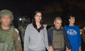 Xung đột Hamas-Israel: Hamas trả tự do cho 2 con tin người Mỹ