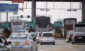 VETC lên tiếng về 2 trạm thu phí không dừng liên tục bị mất kết nối