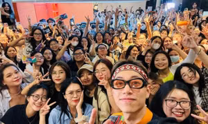 Double2T: 'Tôi trả hết nợ nhờ chạy show liên tục'
