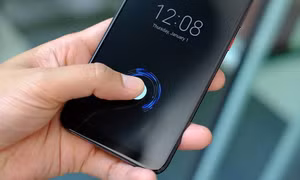Vì sao không nên dùng vân tay để cài đặt mở khóa điện thoại?