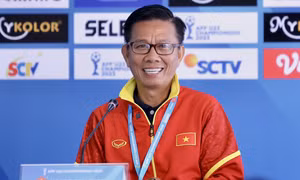 Hé lộ người thay thế HLV Troussier