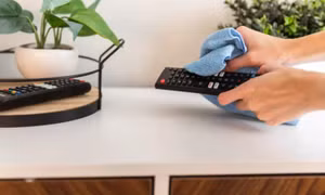 Vệ sinh TV màn hình phẳng như thế nào