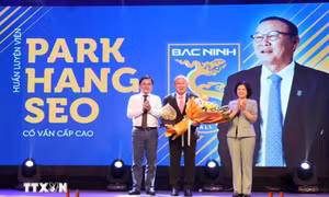 Ông Park Hang Seo chính thức trở thành cố vấn cấp cao của Bắc Ninh FC