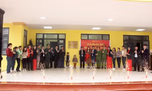Cô Tô: Gắn biển các công trình chào mừng kỷ niệm 30 năm Ngày thành lập huyện 