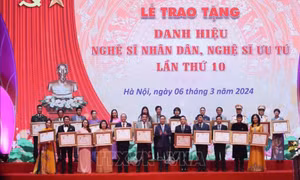 Chủ tịch nước: Các Nghệ sỹ Nhân dân, Nghệ sỹ Ưu tú thực sự là 'vốn quý của đất nước'