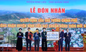 Huyện Bình Liêu đón nhận huyện đạt chuẩn Nông thôn mới, tháng 3-2024