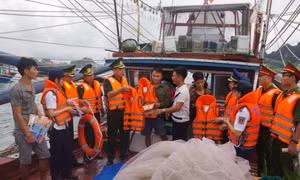 Tăng cường phổ biến pháp luật bảo vệ nguồn lợi thủy sản