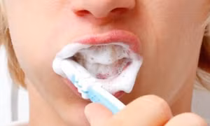 Đánh răng mỗi ngày nhưng không phải ai cũng làm đúng cách