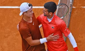 Djokovic bị Rune loại ở Rome Masters