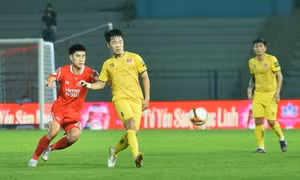 Lương Xuân Trường lại chấn thương nặng