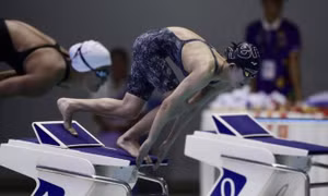 Kình ngư 14 tuổi của Việt Nam đang gây sốt tại SEA Games 32 là ai?