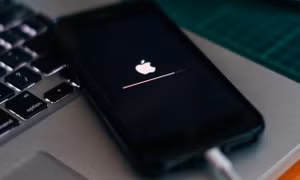 iOS 16.5 khiến iPhone gặp lỗi, biến phụ kiện Apple trở thành đồ bỏ