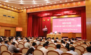 Đổi mới toàn diện, đồng bộ trong công tác cán bộ