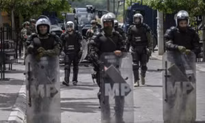 NATO tăng quân đến Kosovo