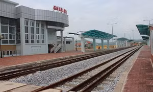 Dừng bố trí gác chắn đường ngang Km123+639, Km124+503, Km125+083,6 thuộc tuyến đường sắt Kép - Hạ Long - Cái Lân