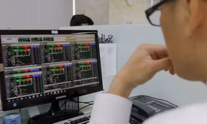 Thiếu dòng tiền mới khiến thị trường chứng khoán khó bứt phá