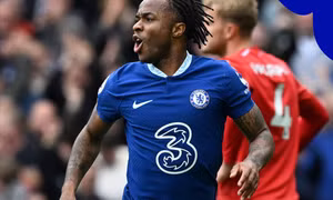 Chelsea đánh rơi chiến thắng trước Nottingham Forest