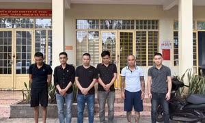 Tạm giữ hình sự nhóm cho vay với lãi suất 'không tưởng'