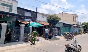 Con trai dùng dao sát hại cha ruột