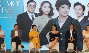 NSND Lê Khanh sánh vai NSƯT Đỗ Kỷ