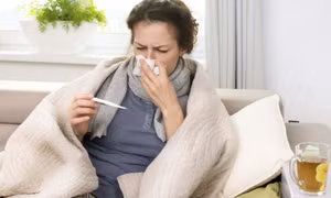 Vì sao mùa hè nóng bức vẫn bị cảm lạnh?