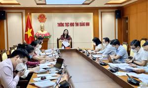 Thường trực HĐND tỉnh triển khai chương trình giám sát về điều hành ngân sách và phát triển KT-XH vùng DTTS