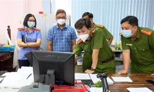 Khởi tố, bắt giam hai đối tượng tham ô tài sản tại Agribank An Giang