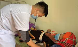 Đầu tư cơ sở vật chất y tế, giáo dục vùng khó